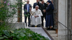 papst franziskus totengedenken